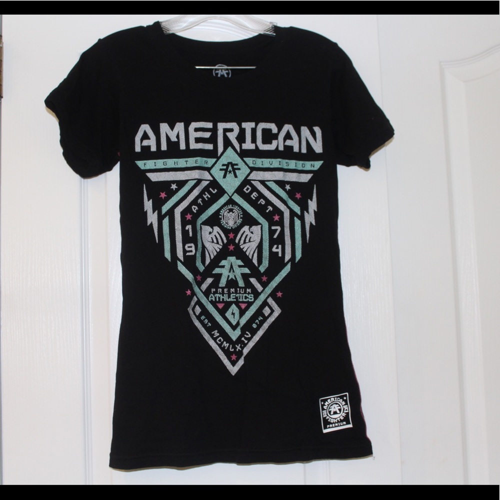 Woman’s American Fighter shirt by Buckle